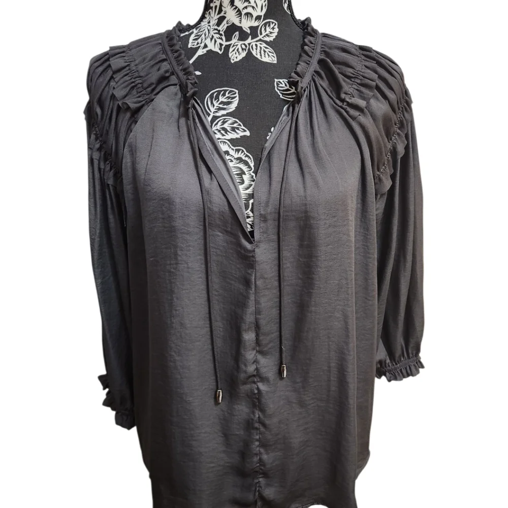 Hashtag In Trend Ruffle Shoulder Top - Picture 5 of 8